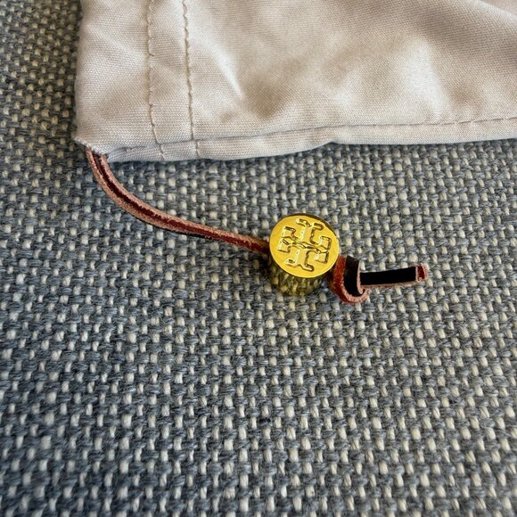 NWOT Tory Burch Panama Sunglasses Black Cream - Picture 8 of 12